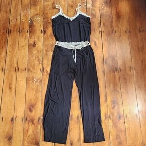 Vintage Undercover Wear Lingerie Pajamas Black & White Lace Adjustable Straps S